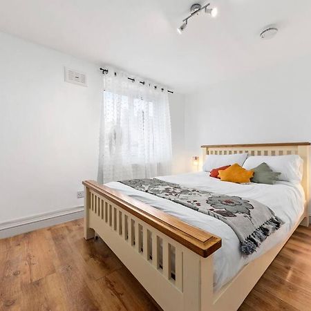 Апартаменты 1Br Modern Flat On Edgware Rd Ed3 Лондон Экстерьер фото